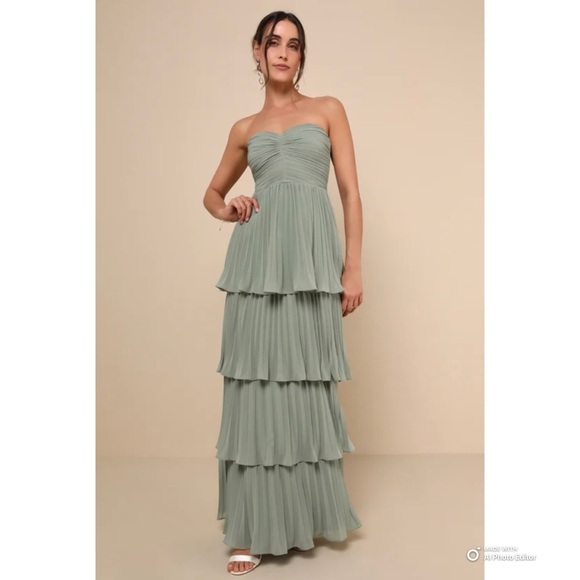 Lulus Dresses & Skirts - NWOT Lulus Size XS Seriously Sensational Sage Brush Strapless Tiered Maxi Dress